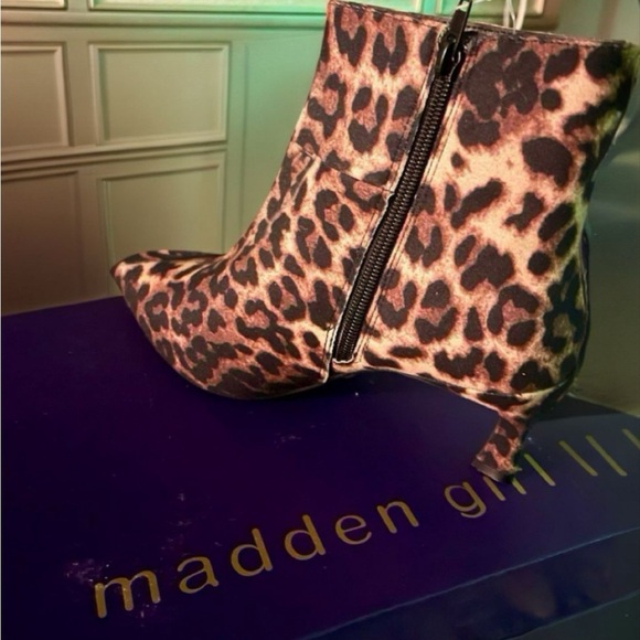 New! MADDEN GIRL Stormyy Booties. Leopard print. Size 7 - Picture 9 of 13